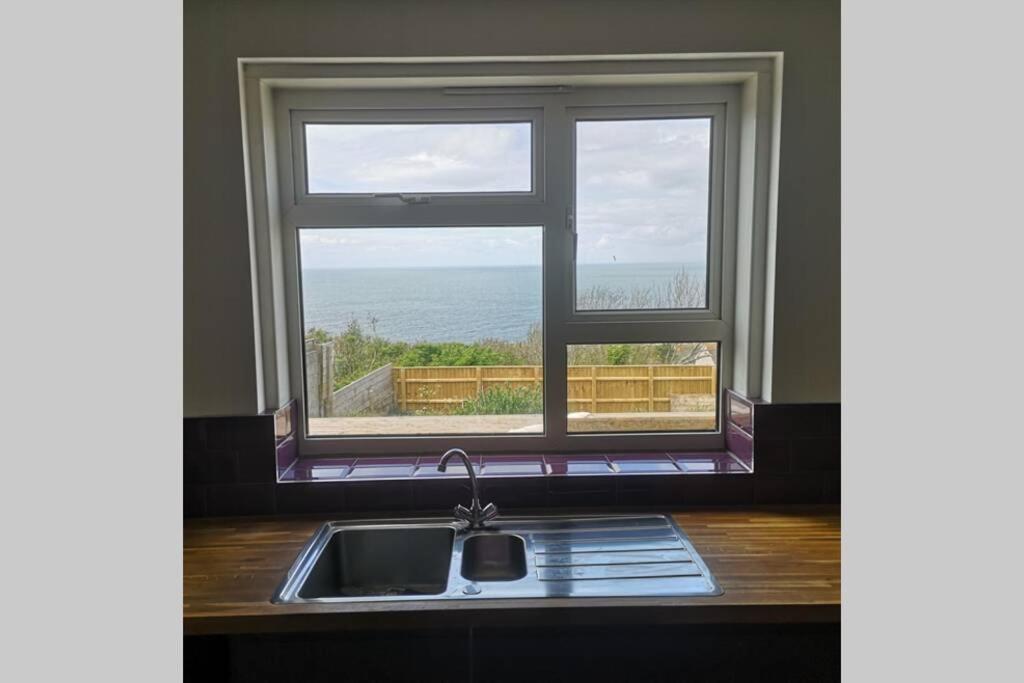 Willa Jurassic View 3 Bed House With Hot Tub Castletown  Zewnętrze zdjęcie